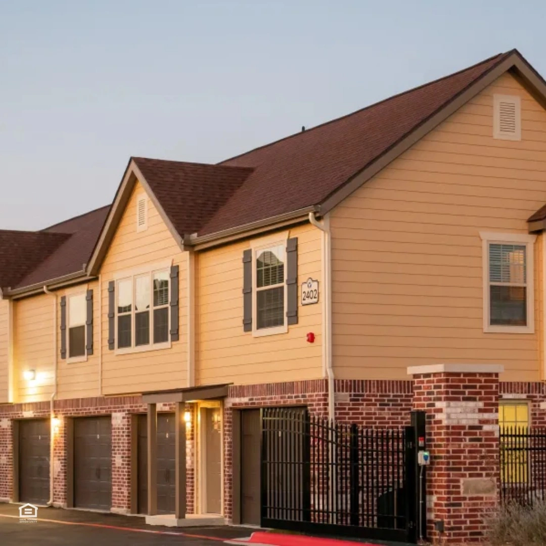 Portico at Friars Creek Apartments gallery photo 1