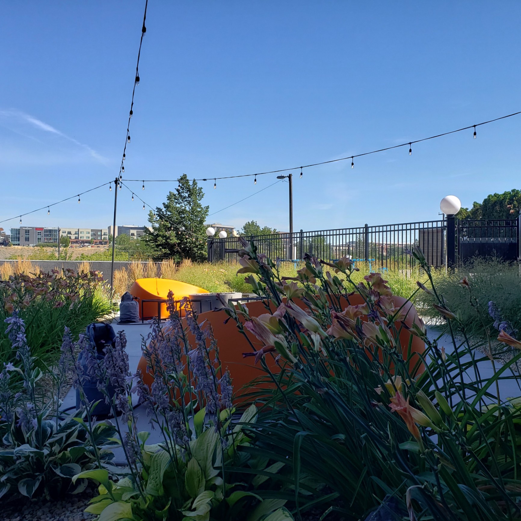 Riverfalls Tower Apartments gallery photo 4