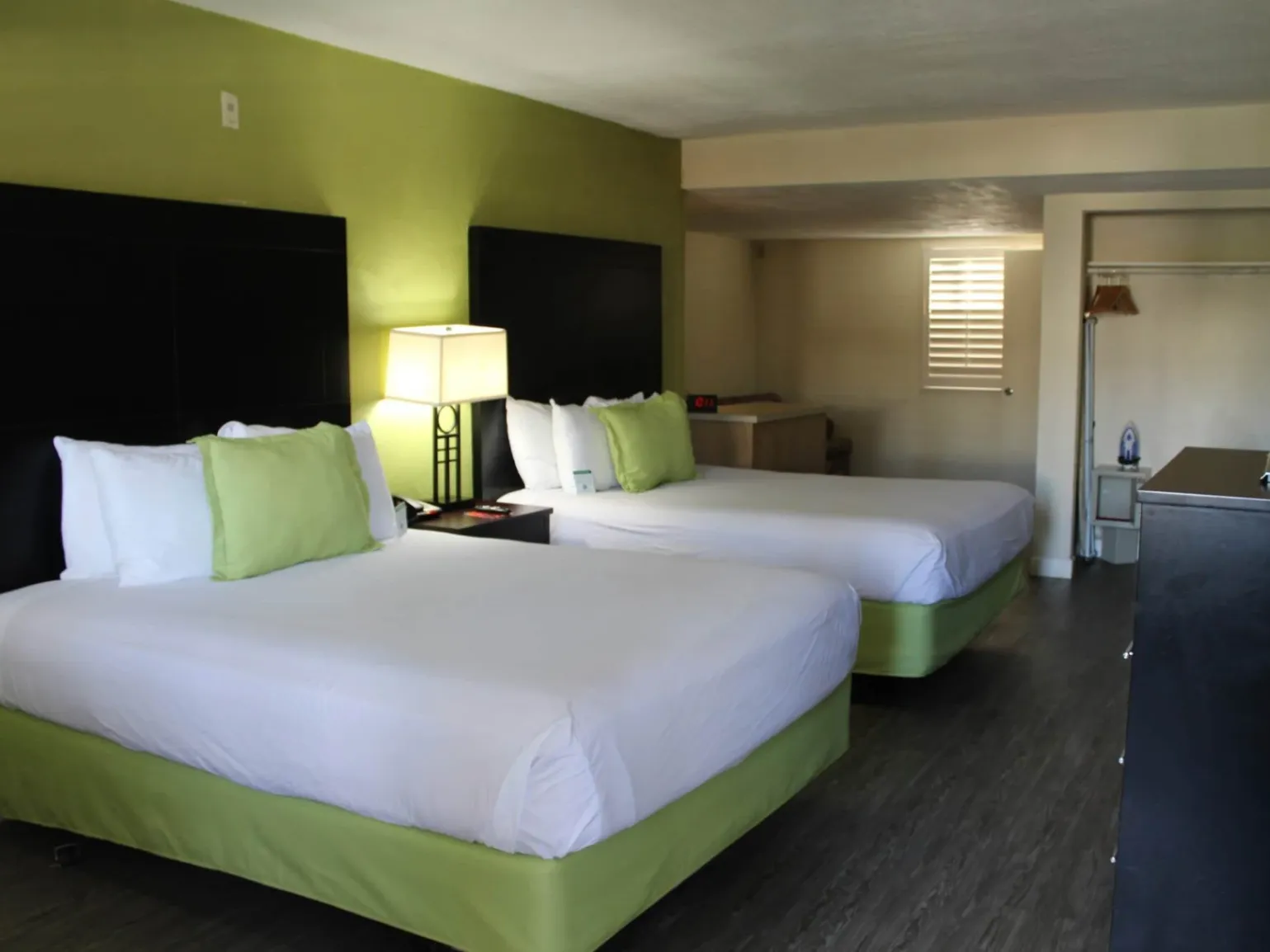 Western Inn  gallery photo 1