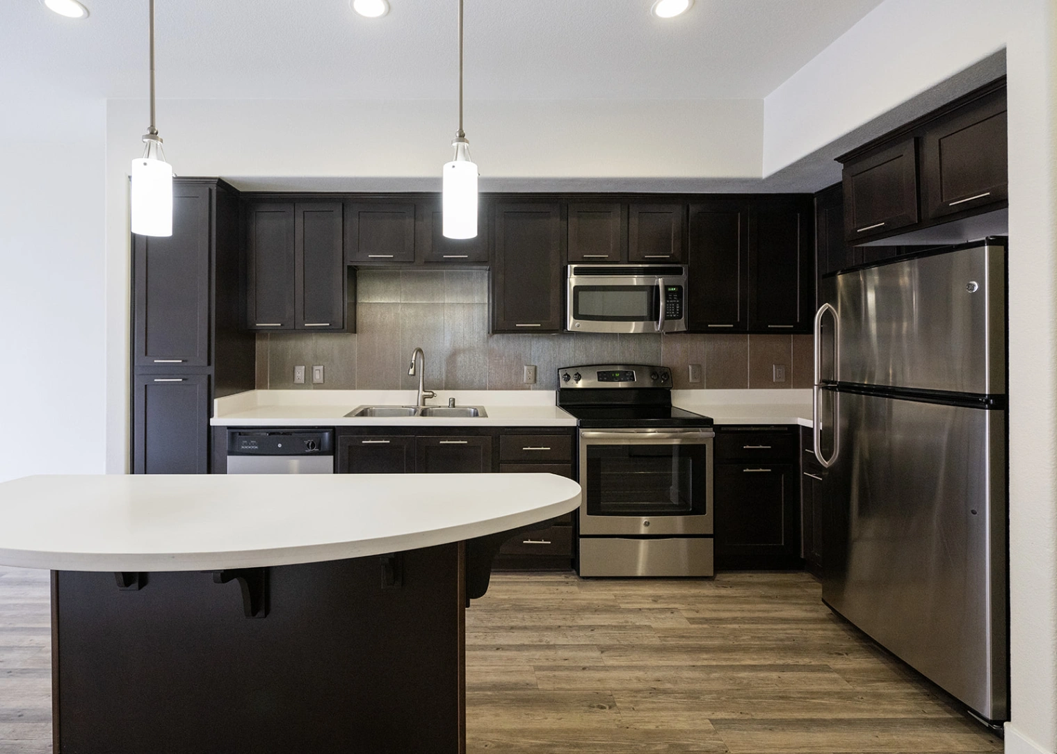 Urbana Rental Flats gallery photo 6