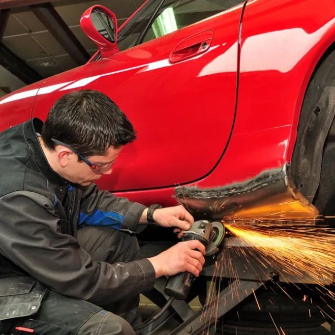 Carbon Collision Repair gallery photo 3