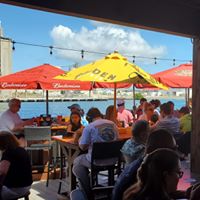 Fishlips Waterfront Bar and Grill gallery photo 1