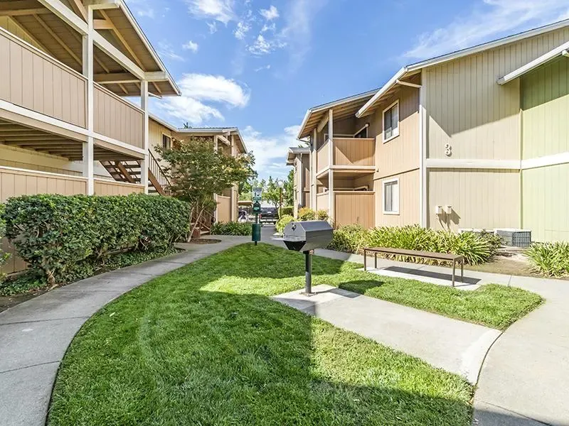 Sommerset Apartments  gallery photo 1