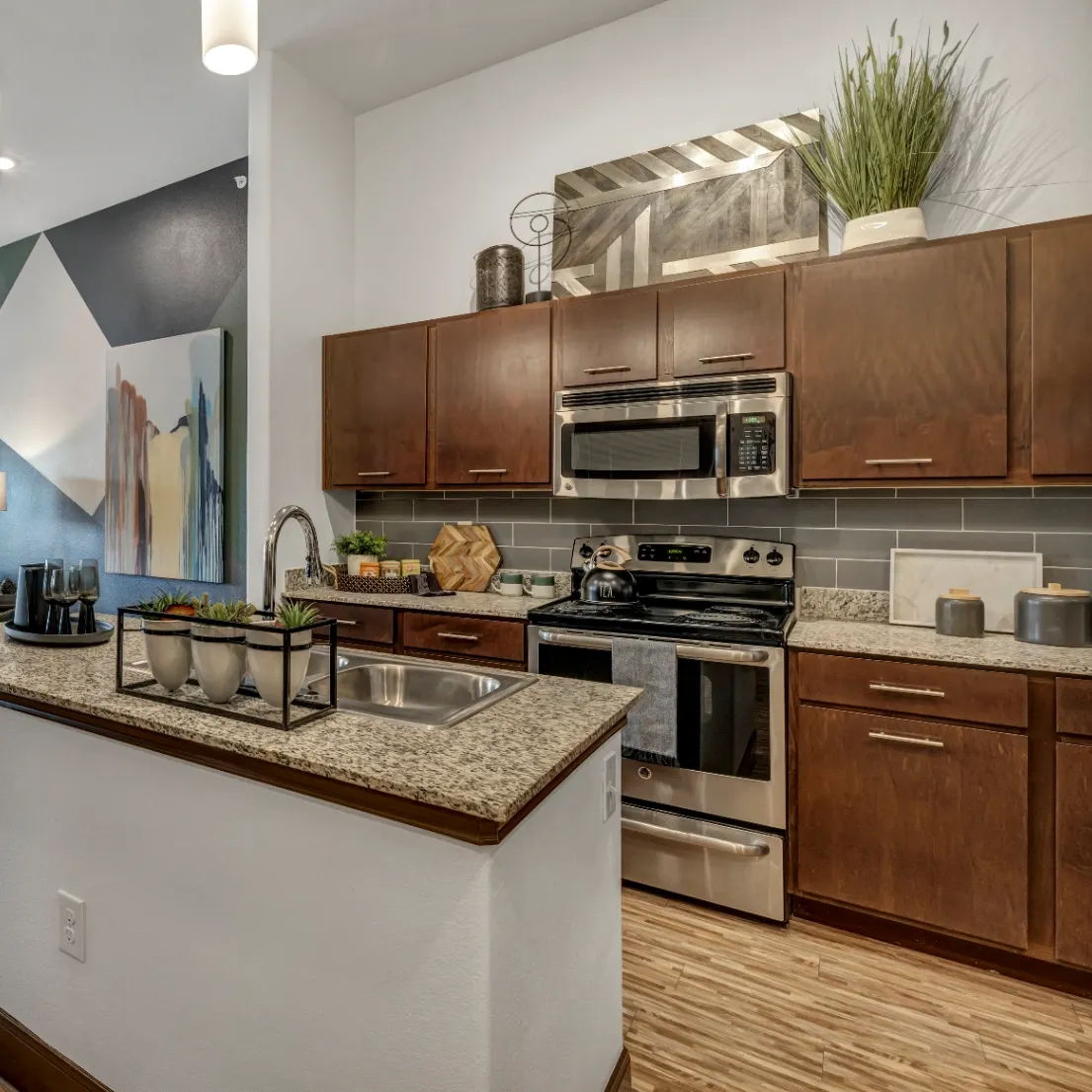 Urban Crest Apartments gallery photo 2