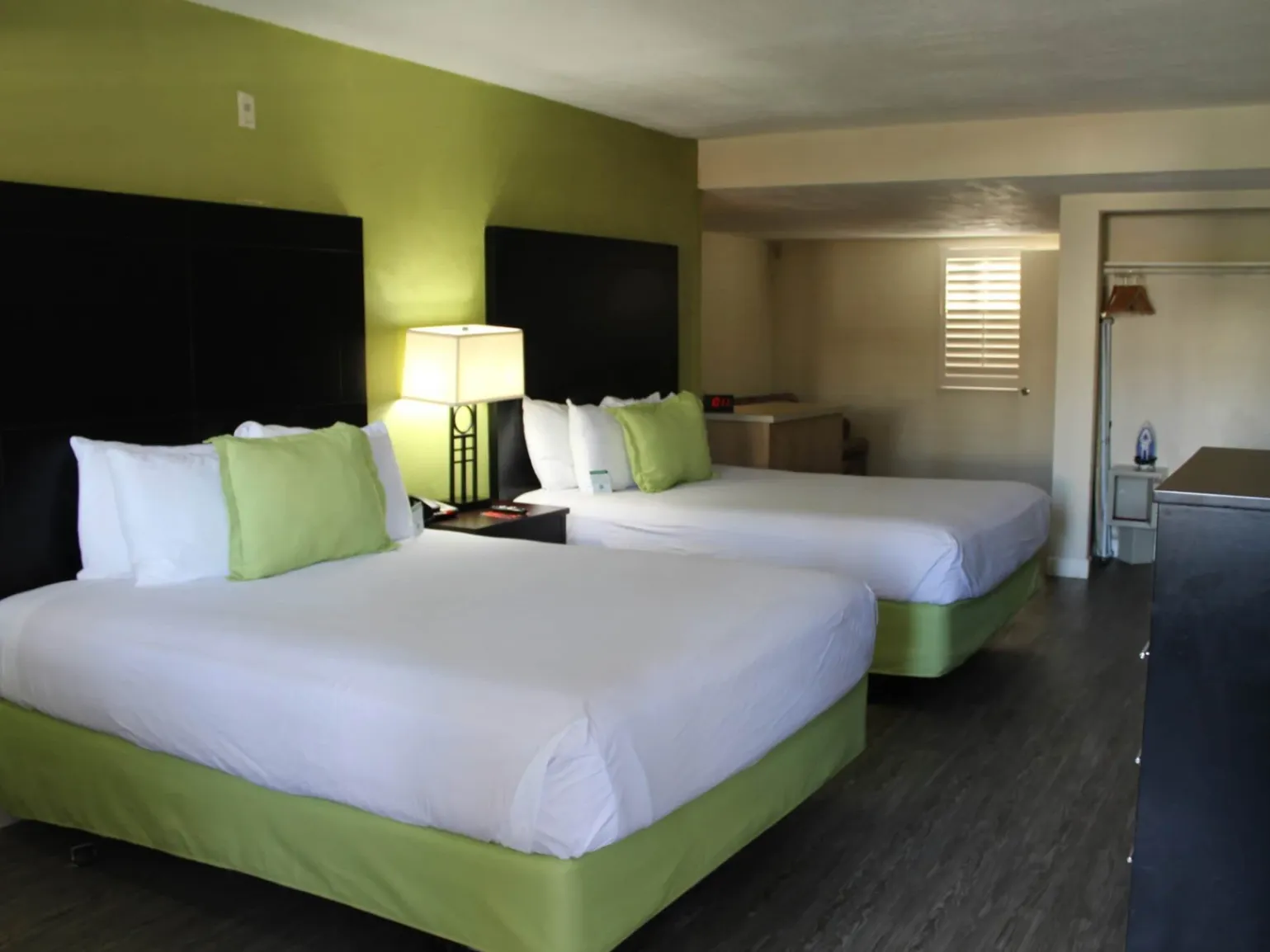 Western Inn  gallery photo 1