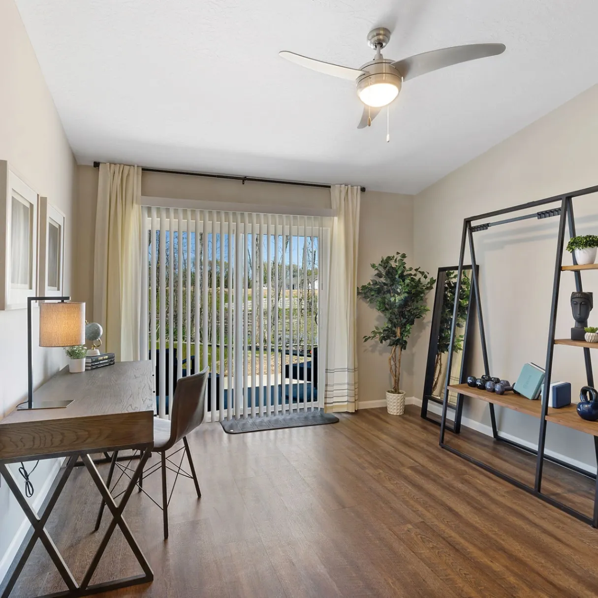 Redwood Apartment Neighborhoods gallery photo 6