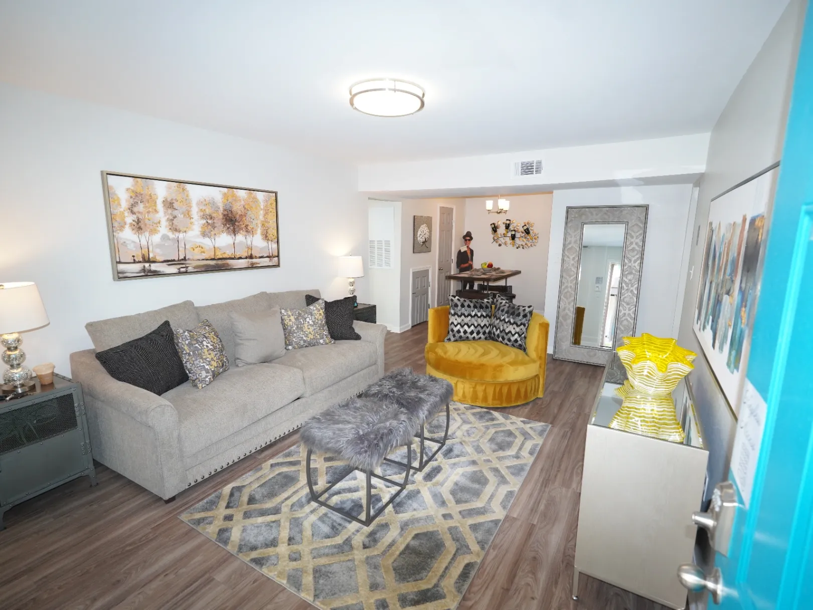 Mayfair Apartment Homes gallery photo 1