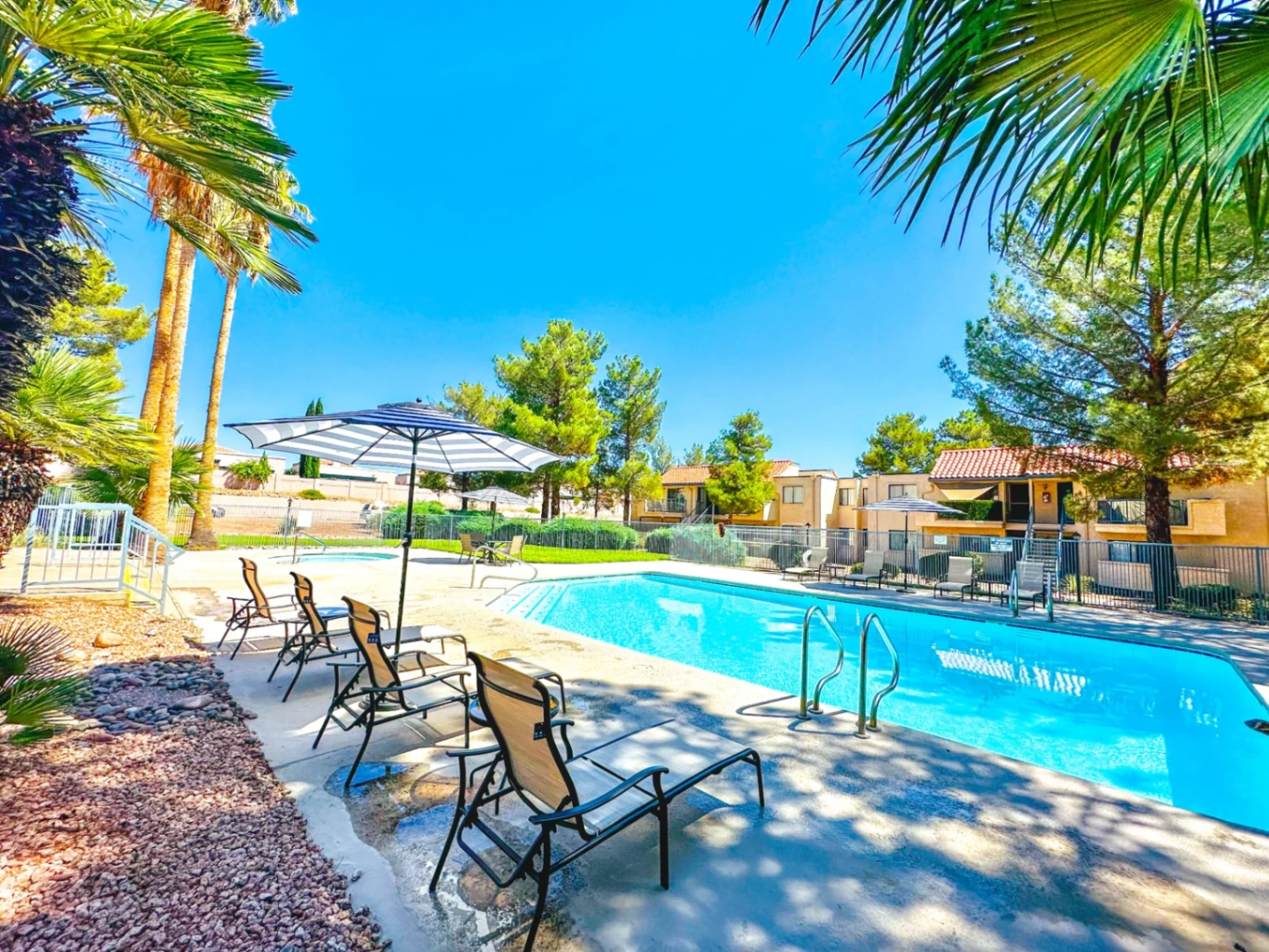 Mountain Vista Apartments gallery photo 1