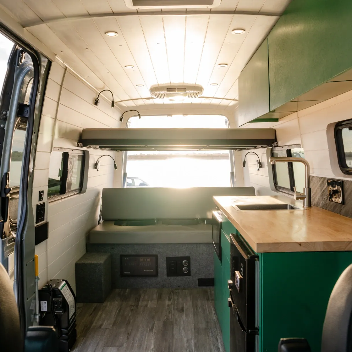 Vamonos Vans Inc gallery photo 2